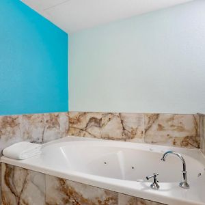 Two-Bedroom King Suite
